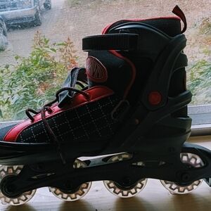 Vintage, Men's Aerowheels Red and Black Rollerblades